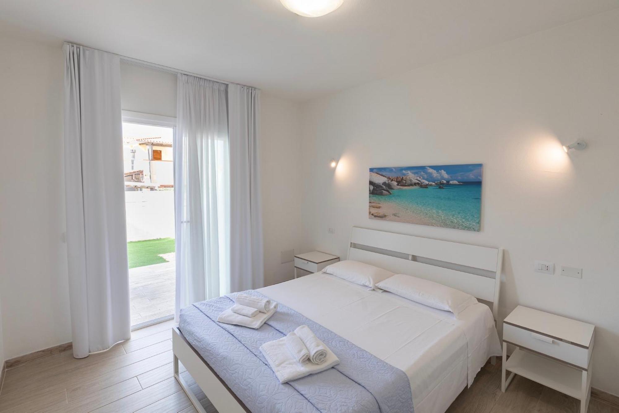Case Vacanze "Bianco Mare" Porto Pino Exterior foto